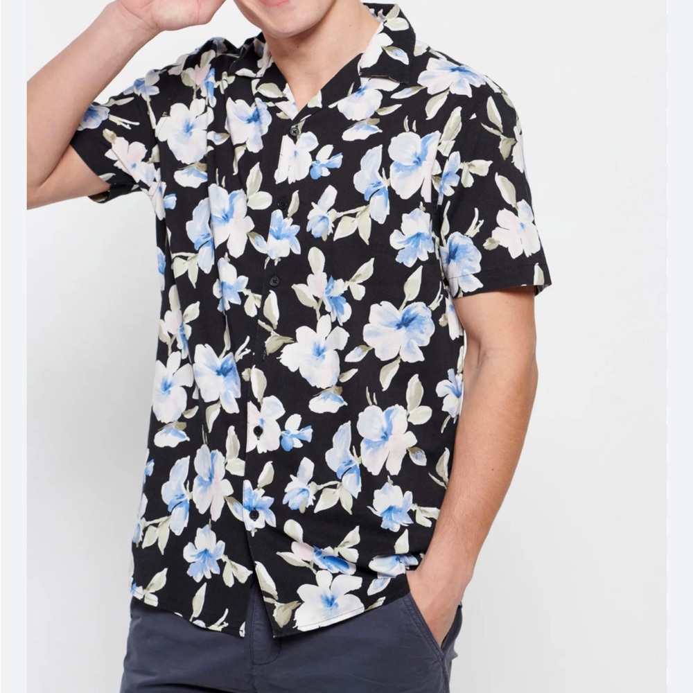 Abercrombie & Fitch Relaxed Fit Cotton Viscose Black and Blue Floral Shirt